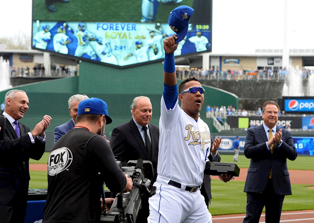 9-8. Pérez remolca la victoria de los Reales sobre los Rays
