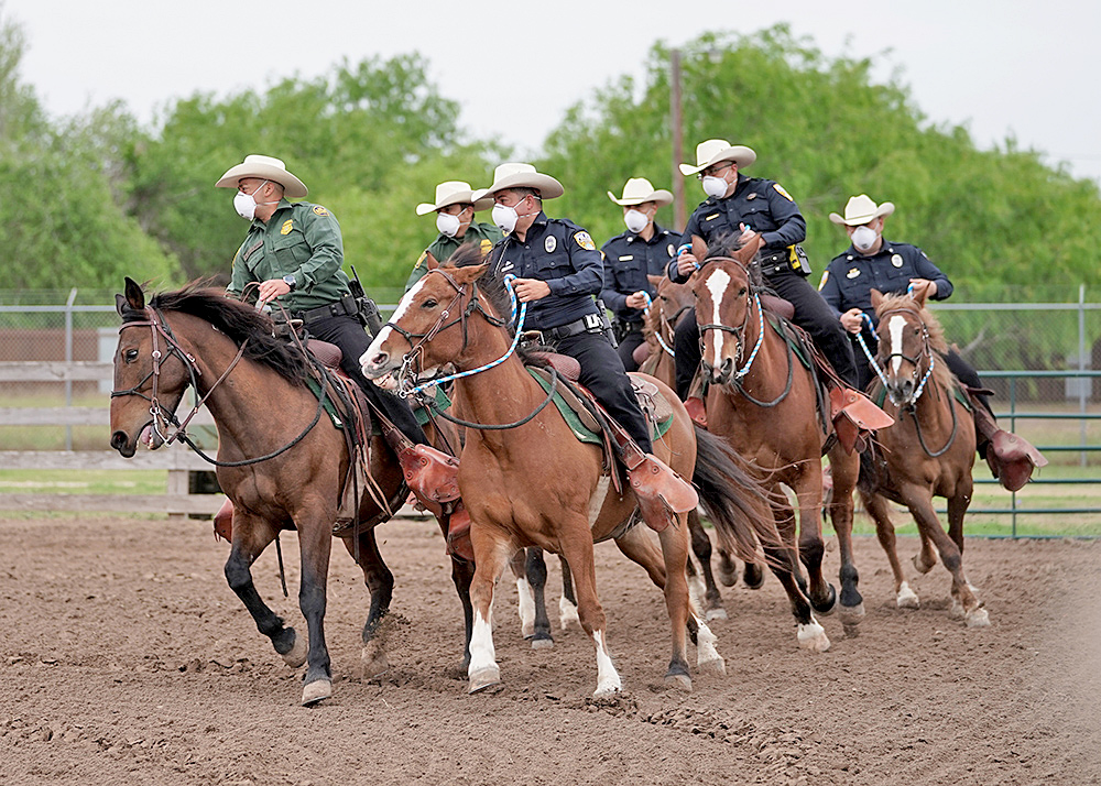 Patrullando a caballo