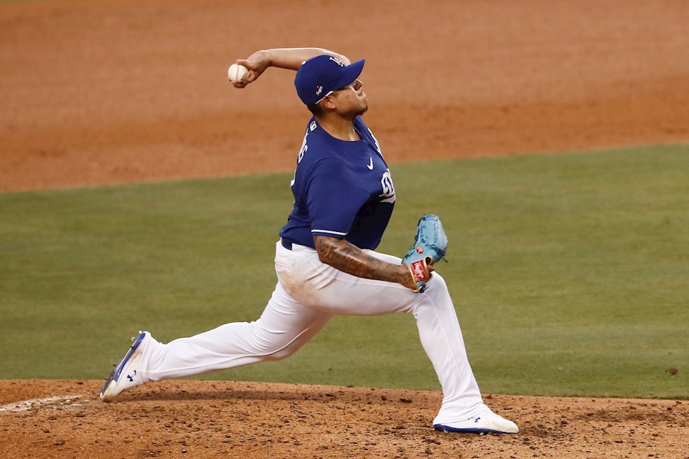 Urías lanza sólido para los Dodgers y se apunta ante los Rockies su primer triunfo