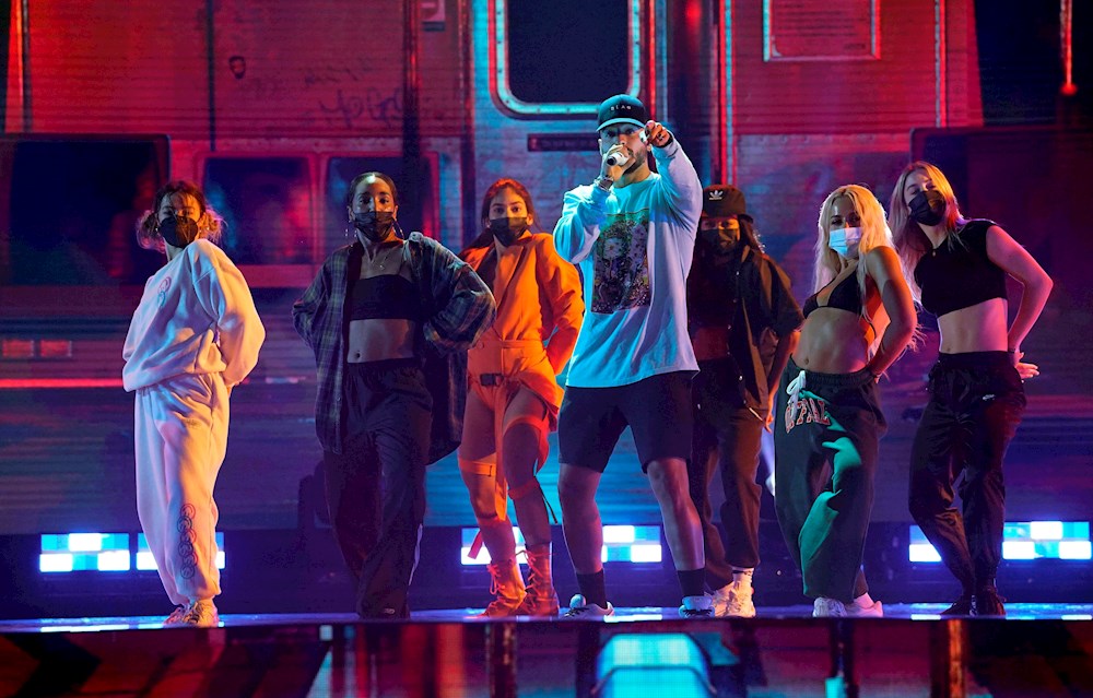 Karol G y J Balvin, máximos favoritos a unos Latin AMAs estelares