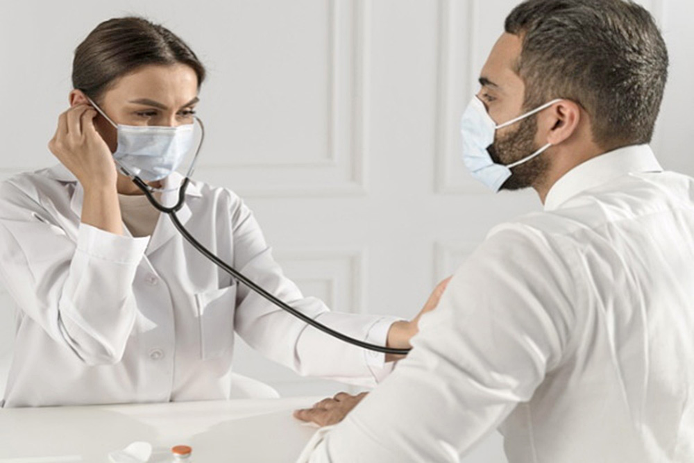 Expertos relacionan la Covid-19 con problemas cardíacos en pacientes