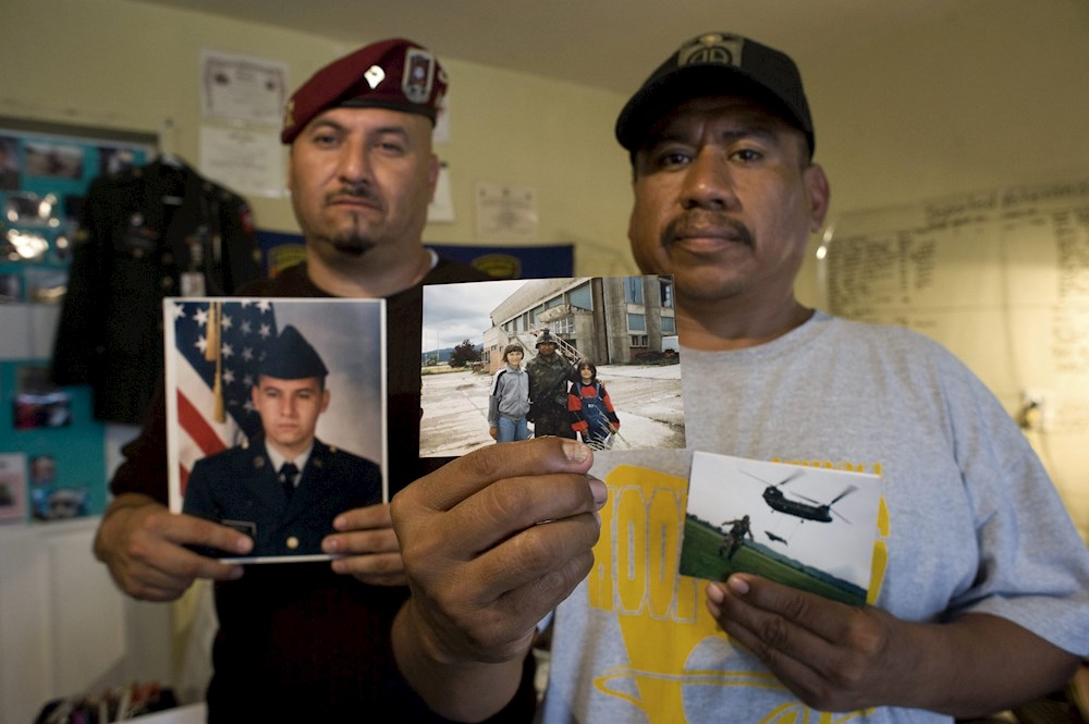 Veteranos deportados piden a Biden a “traerlos de vuelta” a su hogar en EEUU