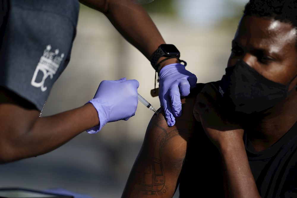 El 70% de la población de 8 estados ha recibido al menos una dosis de vacuna