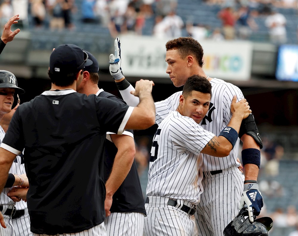 Aaron Judge recibe base y empuja a la victoria de los Yanquis por 5-4