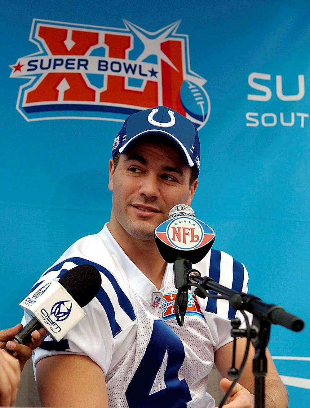 El pateador Vinatieri, líder de la NFL, se retira tras 24 temporadas activo