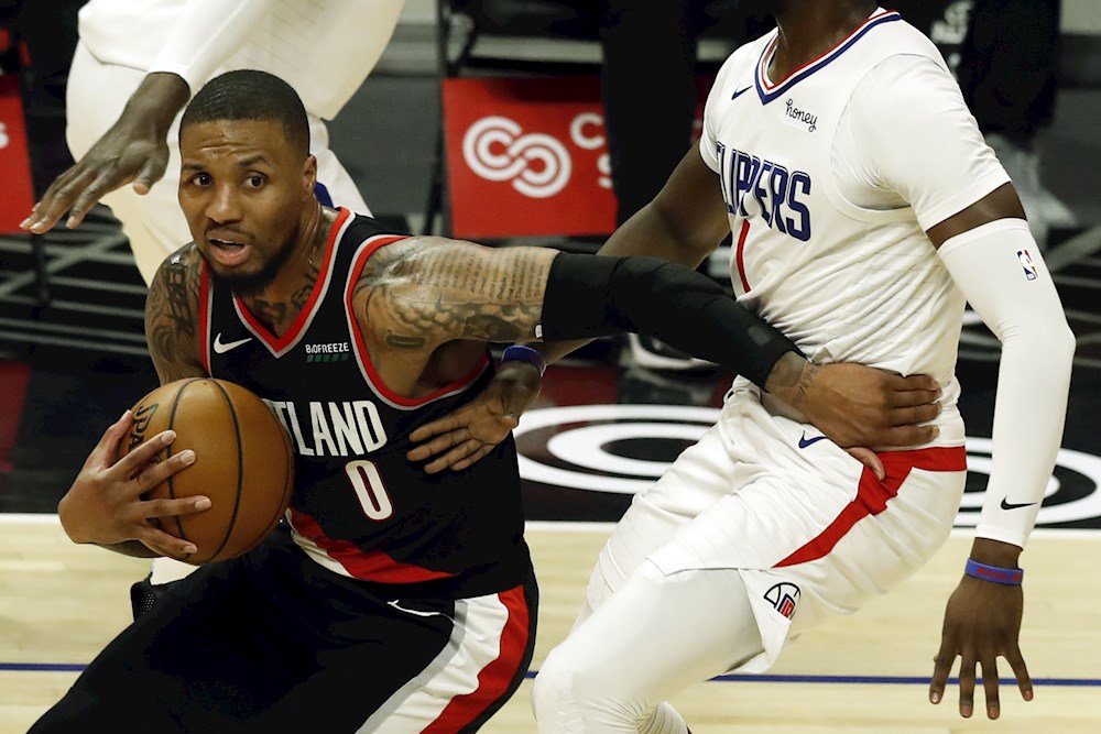 Los Nuggets se adelantan 2-1 en su serie contra los Blazers