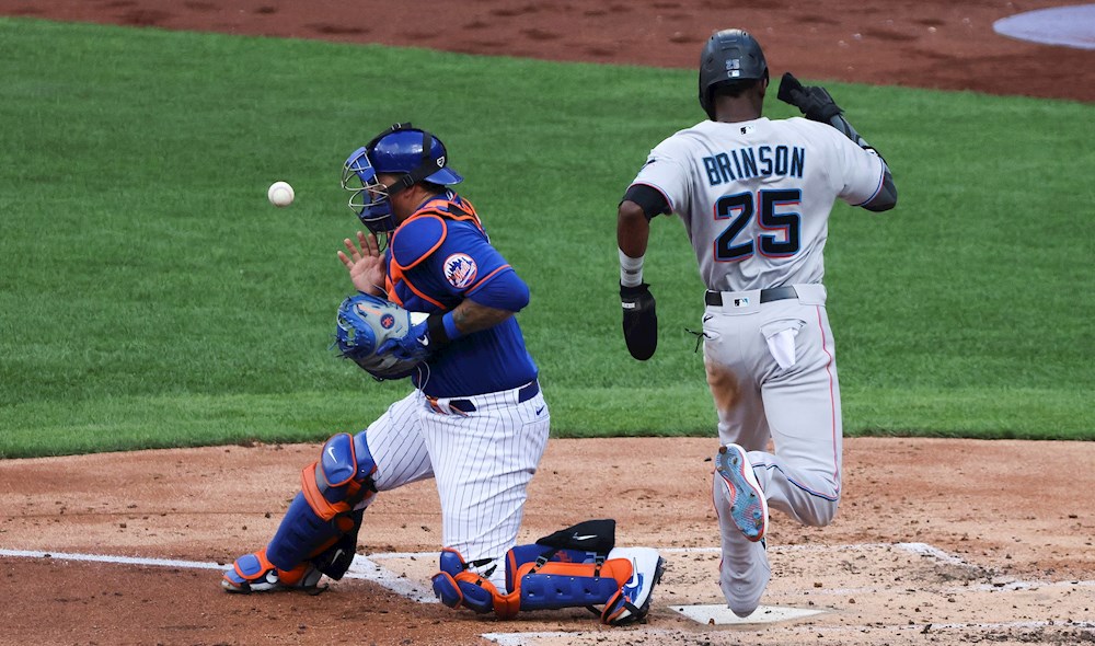 9-3. Brinson y Anderson, de los Marlins, castigan con jonrones a los Diamondbacks