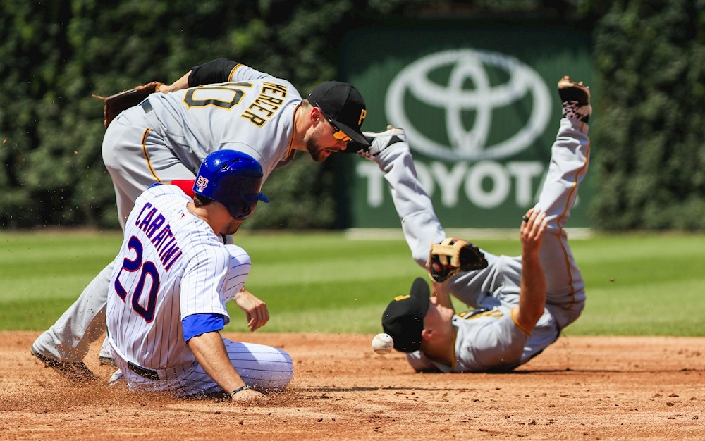 Caratini jonronea y empuja la victoria de los Padres sobre los Piratas
