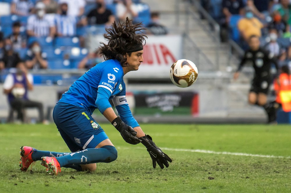 Acevedo dice que Santos tiene una plantilla joven con ganas de trascender