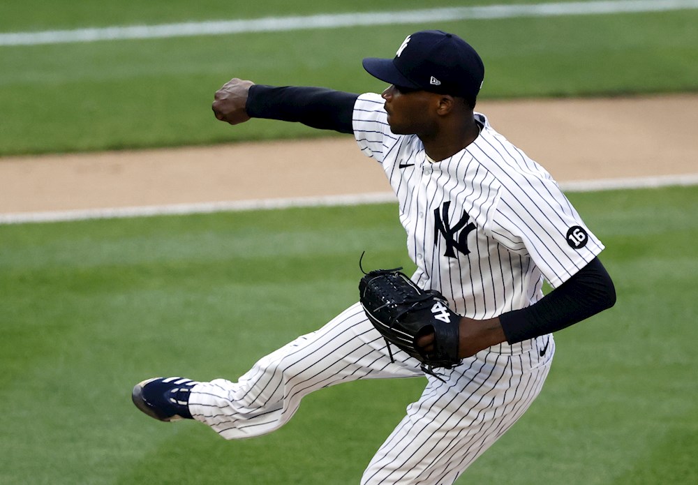 Germán, Cueto y Berrios dominan desde el montículo; el bate latino decide