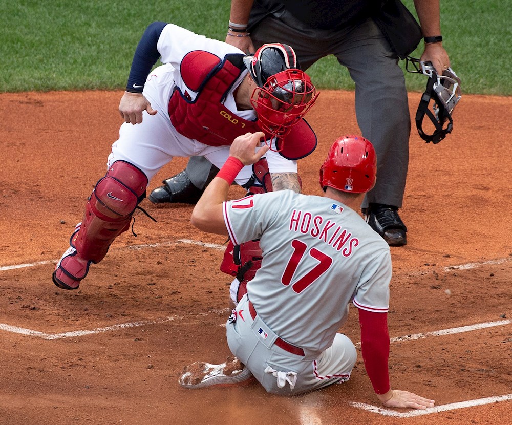 5-2. Hoskins remolca la victoria de los Filis ante los Nacionales en Washington