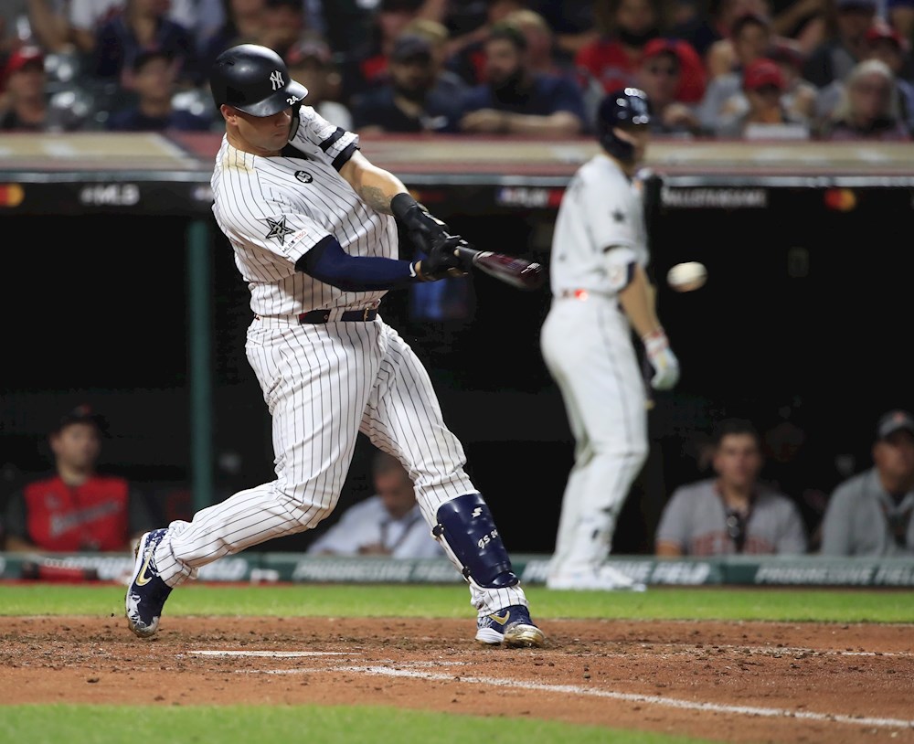 El dominicano Sánchez y Aaron Judge de Yanquis jonronean contra los Rays