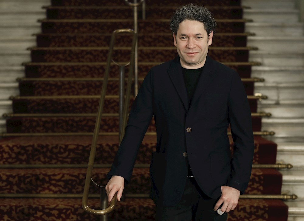 Dudamel regresa al Hollywood Bowl con Christina Aguilera y más artistas