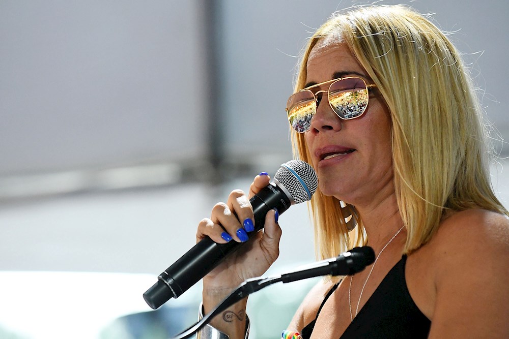 Melina León exhorta a las mujeres a eludir relaciones tóxicas en nuevo tema