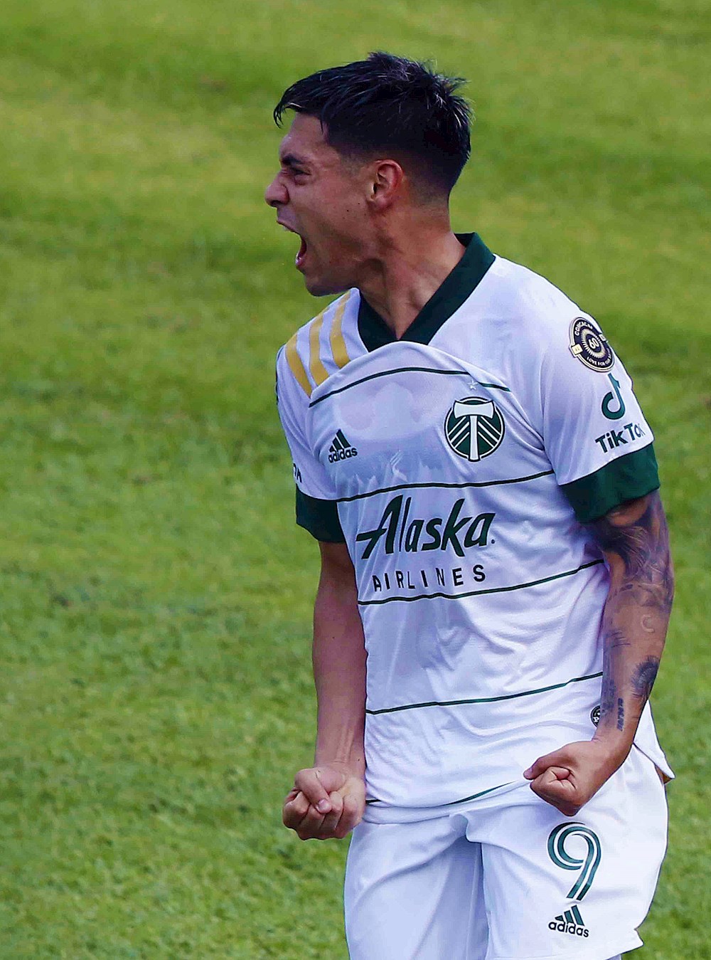 Dobletes de Mora, Zelarayán y Rossi, protagonistas de la sexta jornada