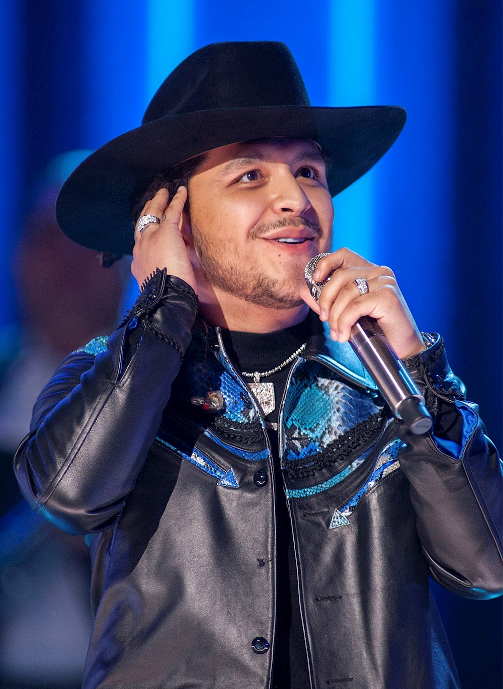 Cristian Nodal y GeraMx en lista de Billboard de los 10 temas más populares