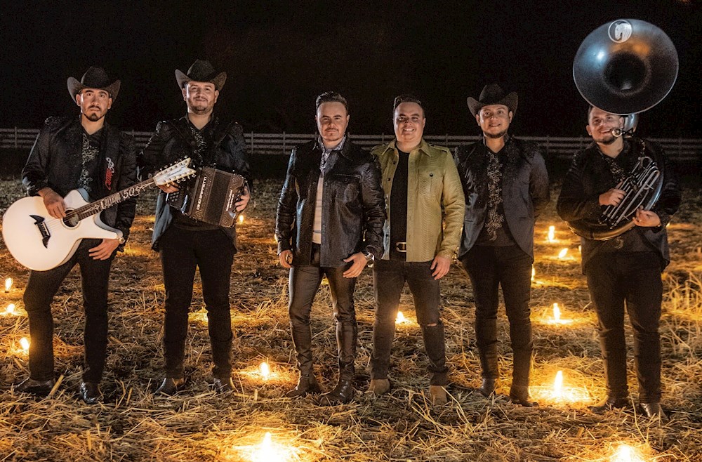 El dueto Río Roma muestra el regional mexicano que llevan en la sangre