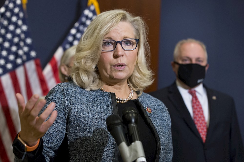 Los republicanos apartan a Cheney del liderazgo por su posición contra Trump
