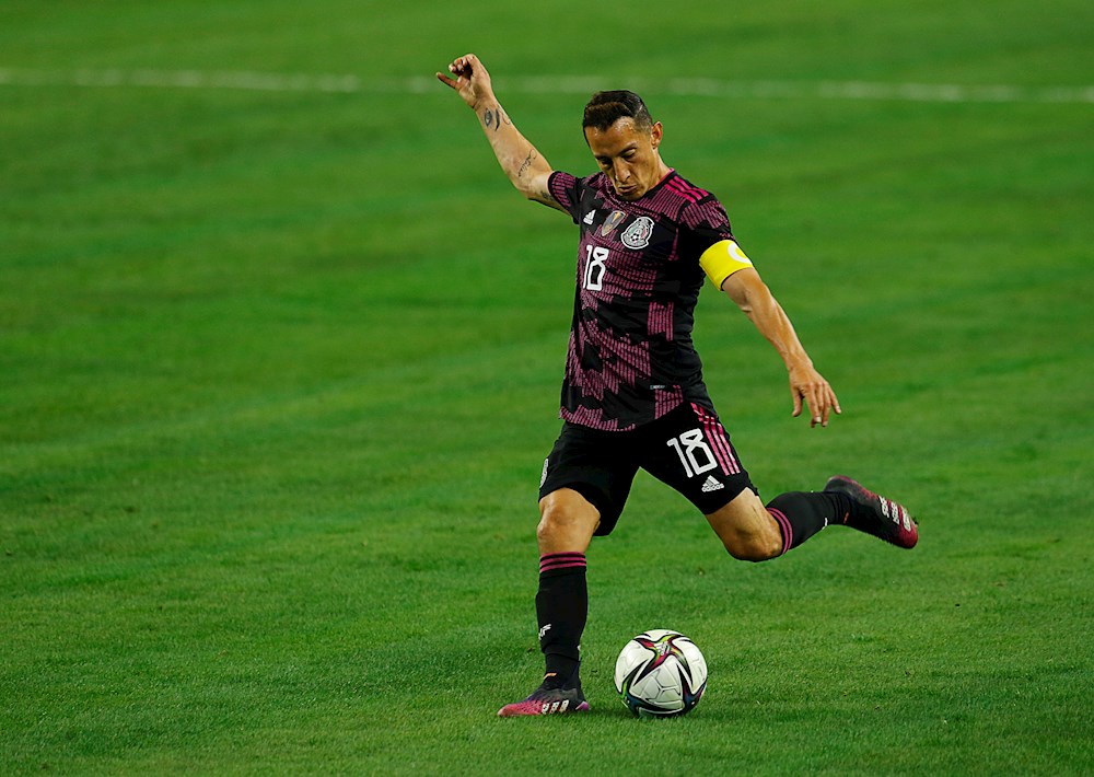 Andrés Guardado, baja con México por una lesión muscular