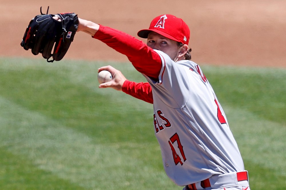 6-1. Canning domina desde la lomita a los Reales