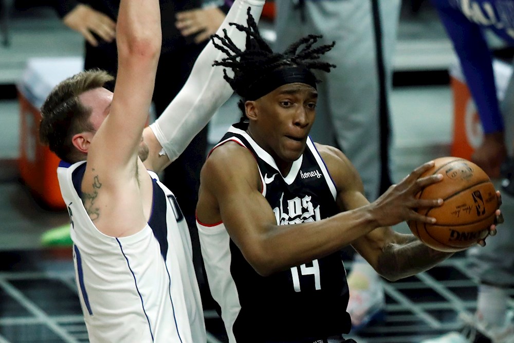 100-105. Un Doncic de leyenda pone a los Clippers contra las cuerdas