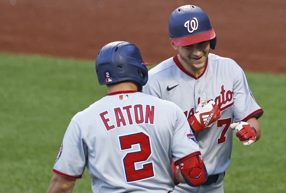 Eaton y Abreu ponen bate oportuno que da triunfo a Medias Blancas