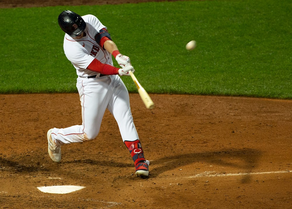 Renfroe pega dos jonrones y lidera vigésima sexta remontada de Boston