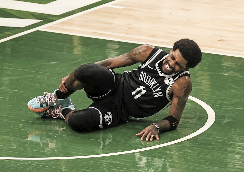 El base Kyrie Irving será baja con Nets para el quinto partido ante Bucks