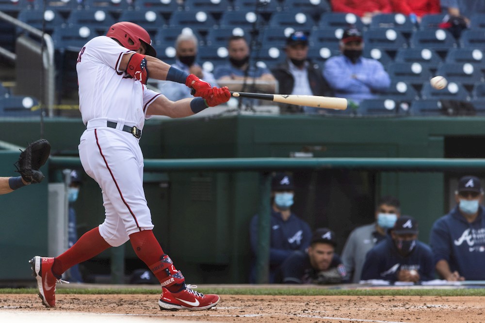 5-0. Schwarber logra marca de equipo al pegar dos jonrones