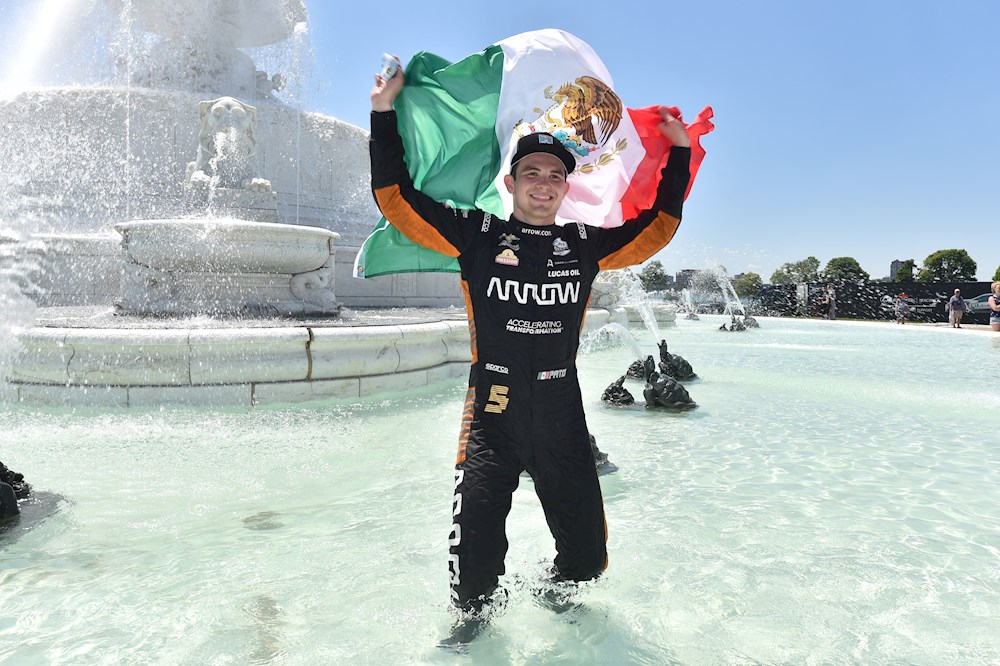El mexicano O’Ward celebra su segundo triunfo como nuevo líder de la IndyCar