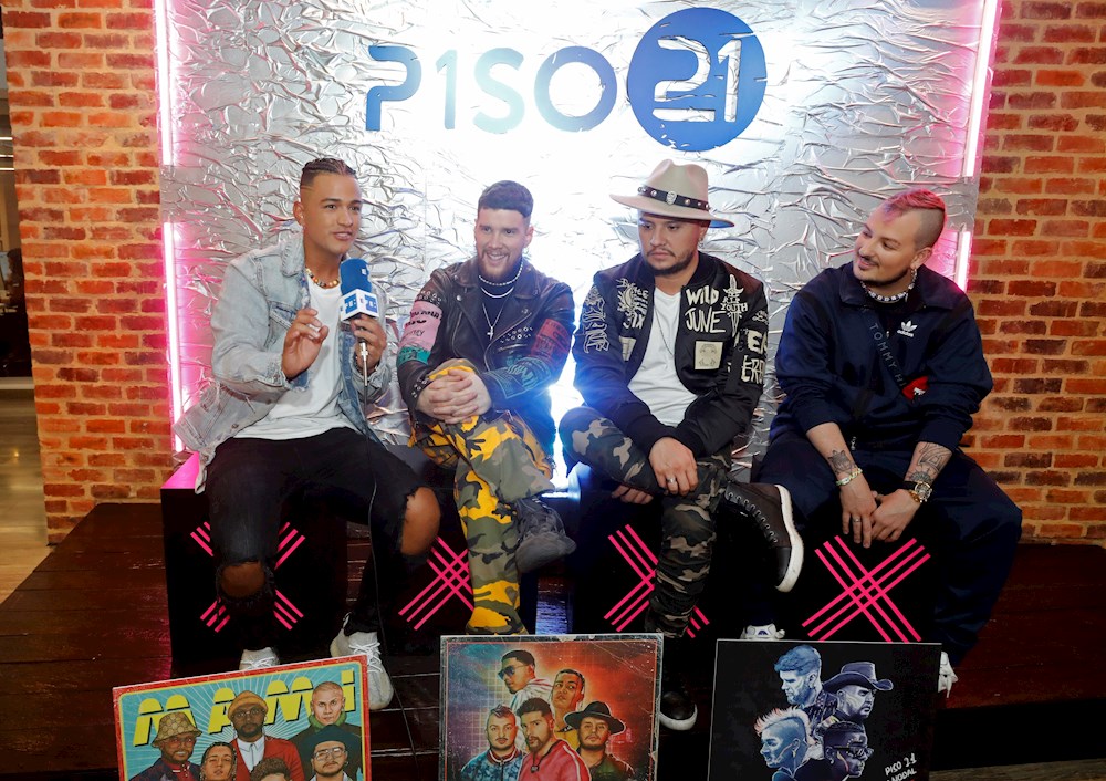 Piso 21 y el dúo Mau y Ricky se unen en la gira “Panas & Parceros”