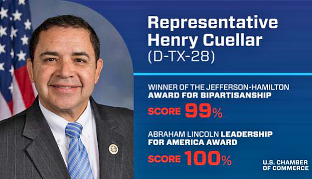 Cámara de Comercio de E. U. reconoce al Congresista Henry Cuéllar