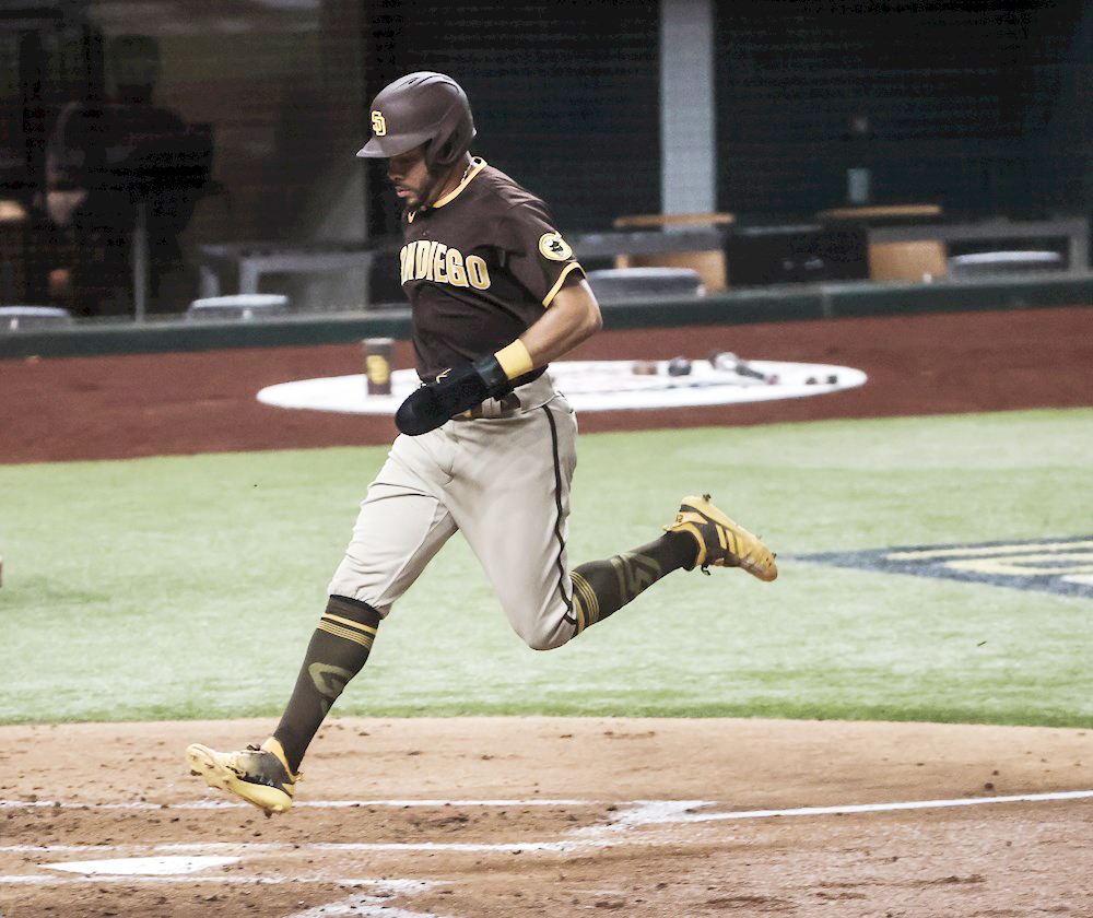 Pham jonronea en el triunfo de los Padres