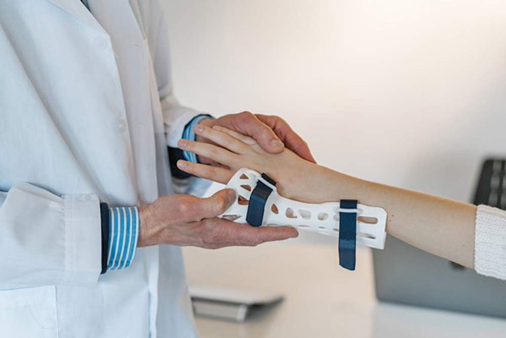 ¿Cómo es que sanan los huesos rotos y qué hacer para acelerar este proceso?