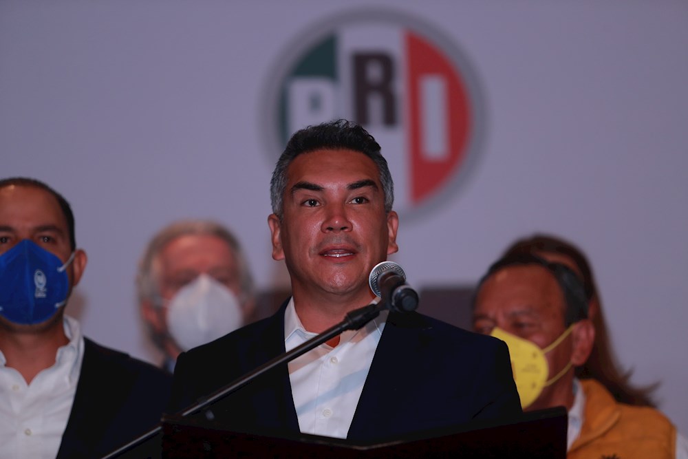 Surge una corriente crítica en el PRI mexicano tras el batacazo electoral