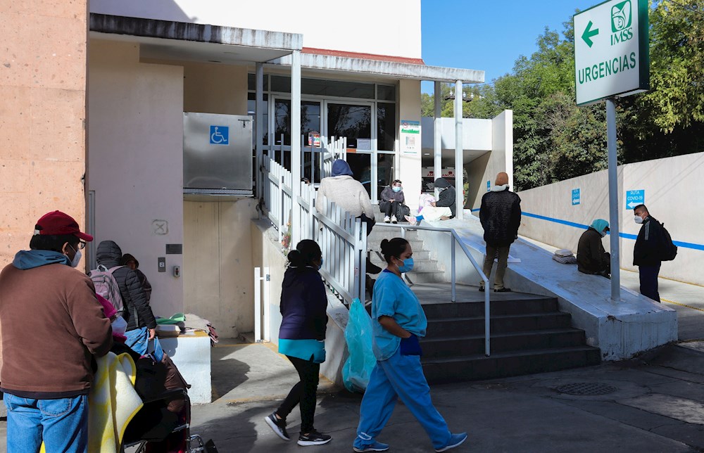 Crecen hospitalizados por covid en Ciudad de México pero no habrá más medidas