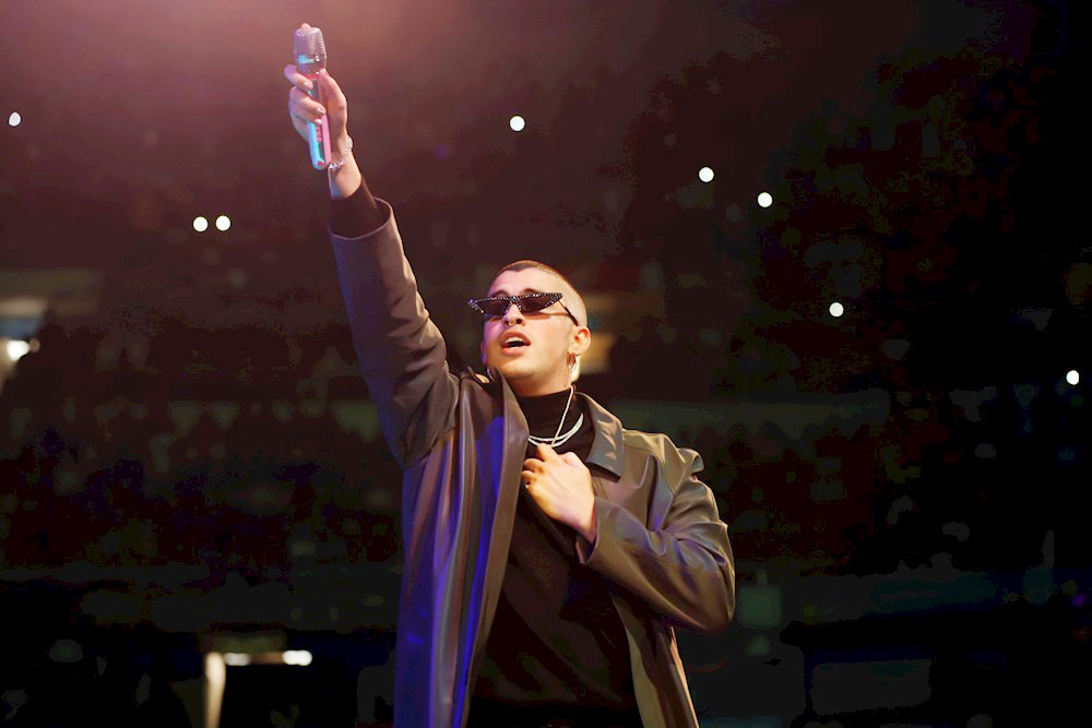 Bad Bunny produce el nuevo disco de Tommy Torres, “El Playlist de Anoche”