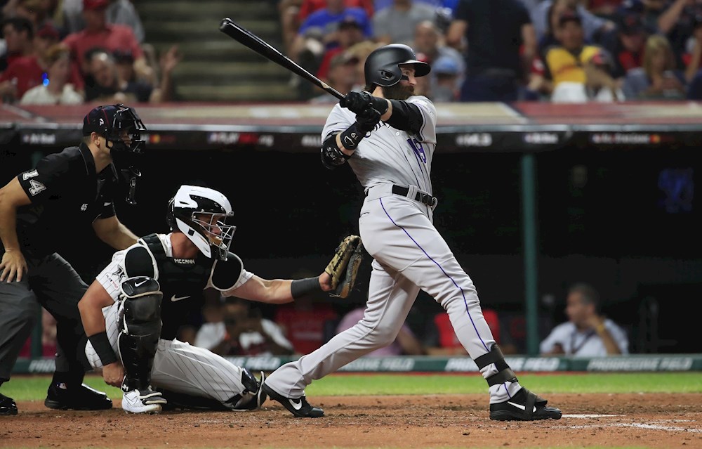 6-5. Blackmon jonronea y marca la victoria de los Rockies
