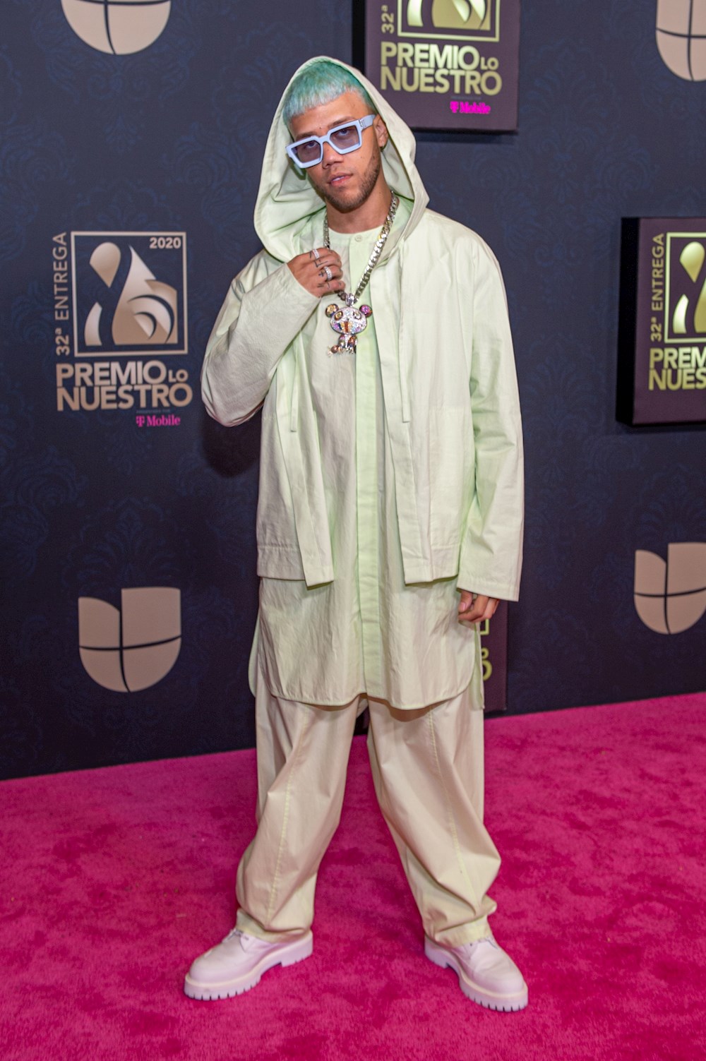 Jhay Cortez lanza junto a Skrillex su nuevo sencillo, “En mi cuarto”