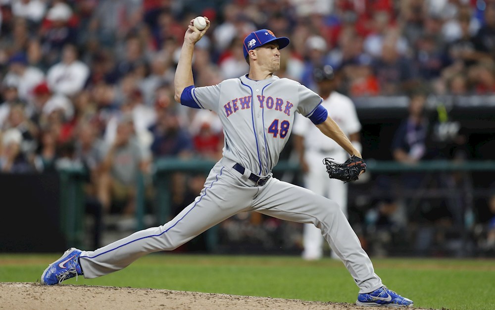 DeGrom llega a 1.500 ponches y es el segundo más rápido que lo consigue