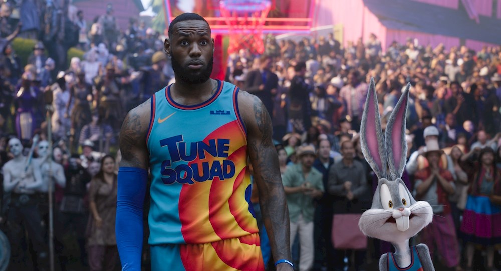 LeBron James lidera la taquilla en cines de EE.UU. con la nueva “Space Jam”