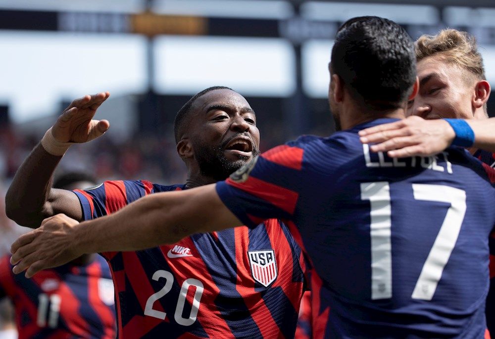 EE.UU. y México ganan por la mínima y cumplen como líderes de grupo