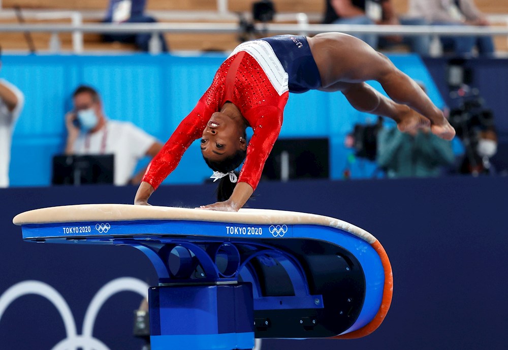 Simone Biles, fuera de la final por equipos