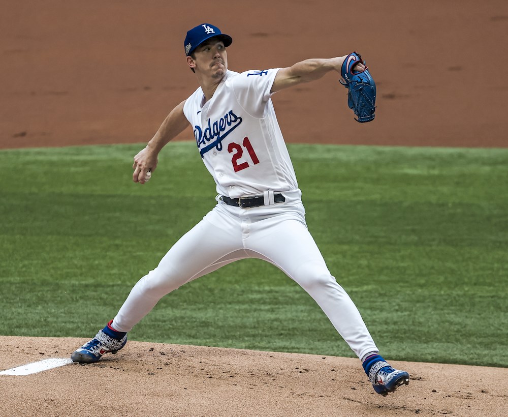 8-0. Buehler lanza sólido y los Dodgers ganan por blanqueada