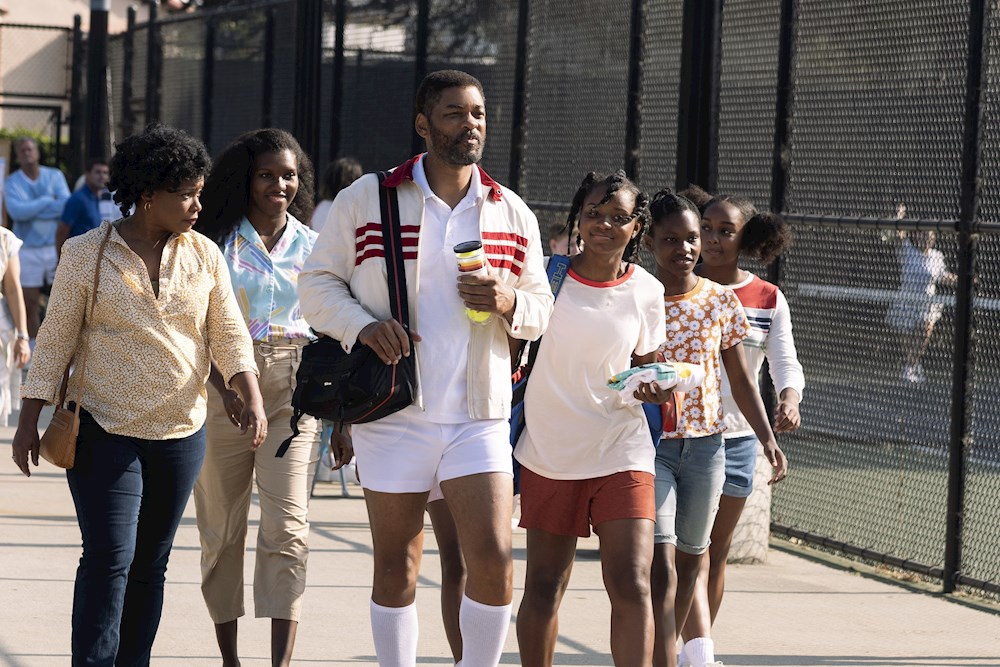 Will Smith se convierte en padre de las hermanas Williams en “King Richard”