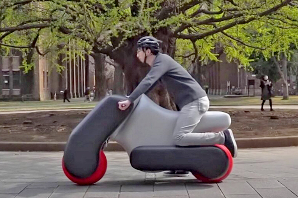 Japón apuesta por vehículos inflables para el futuro de la electromovilidad