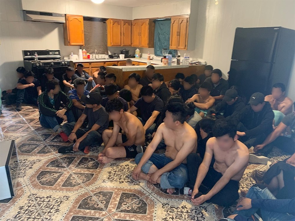 Más de 11.000 migrantes arrestados en más de 700 casas de seguridad este año
