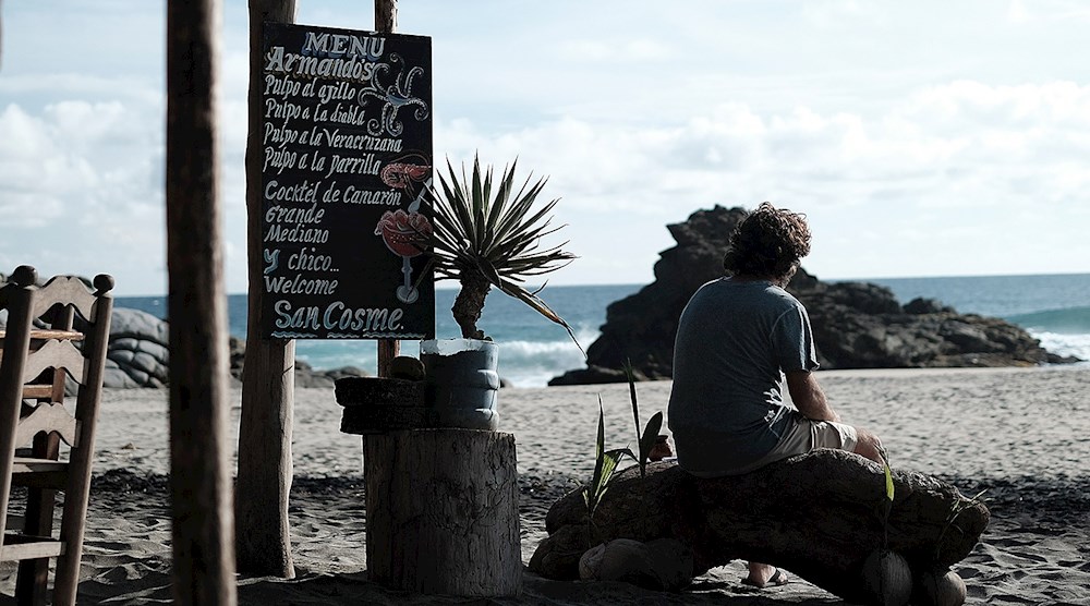 “Los días que no estuve” muestra la fantasía de dejar todo e iniciar de nuevo