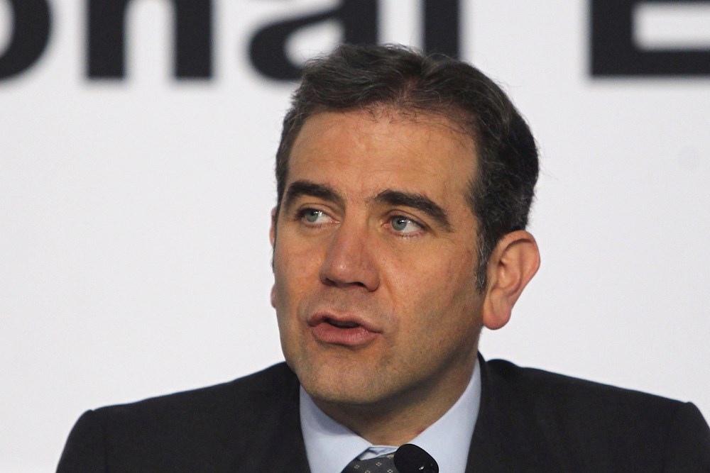 Autoridades darán seguimiento a supuesta venta de padrón electoral mexicano