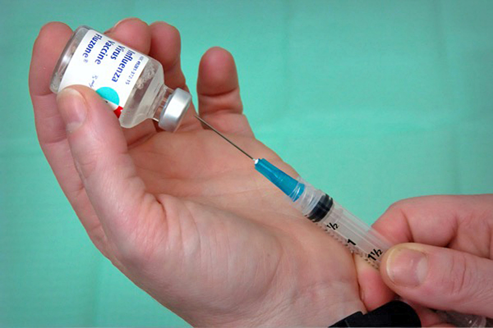 Moderna inicia ensayos de vacunas de mRNA para tratar la gripe estacional